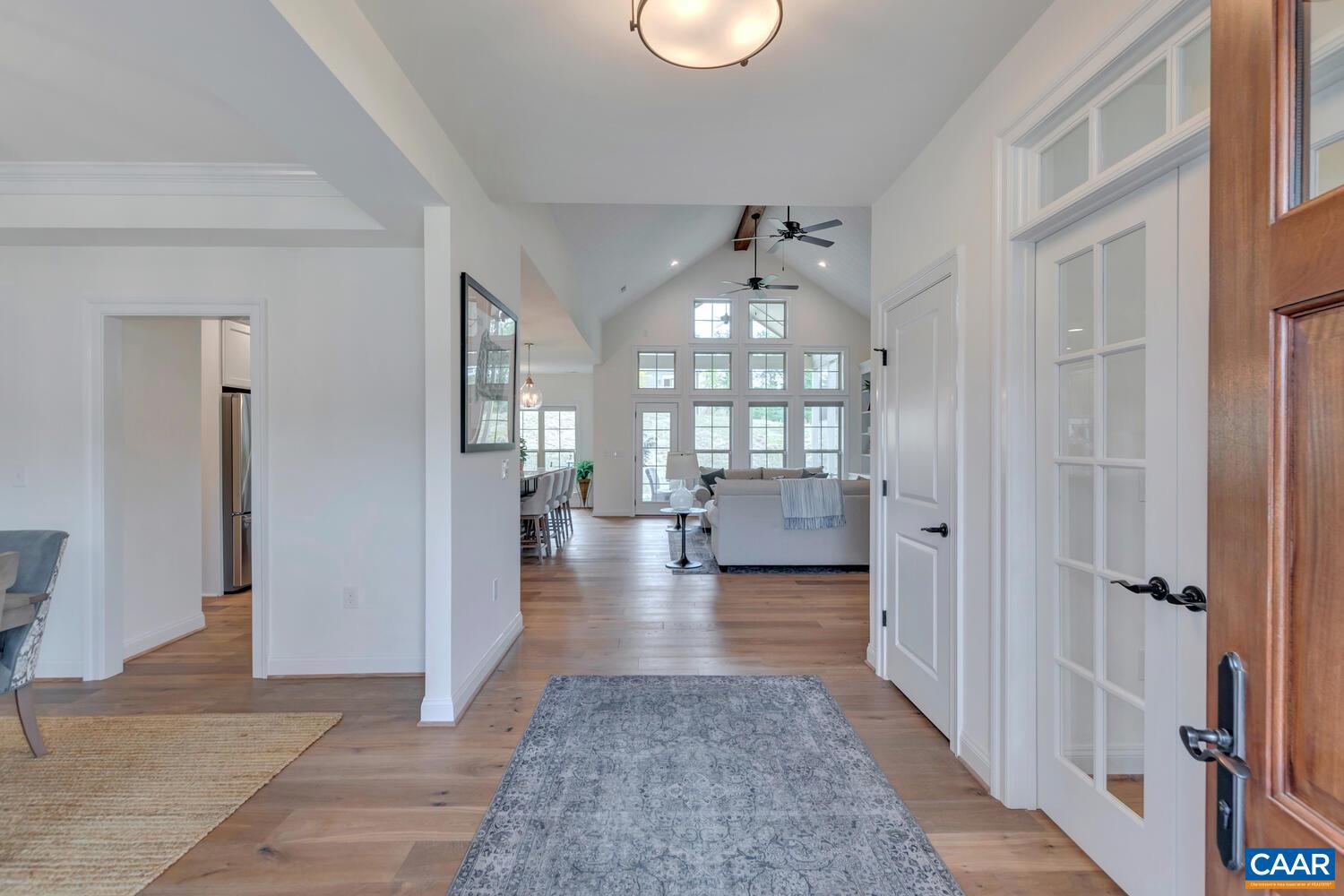 Real estate listing preview #16