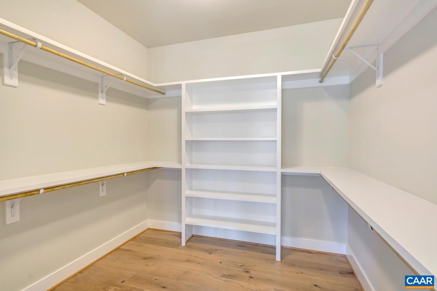 Real estate listing preview #38