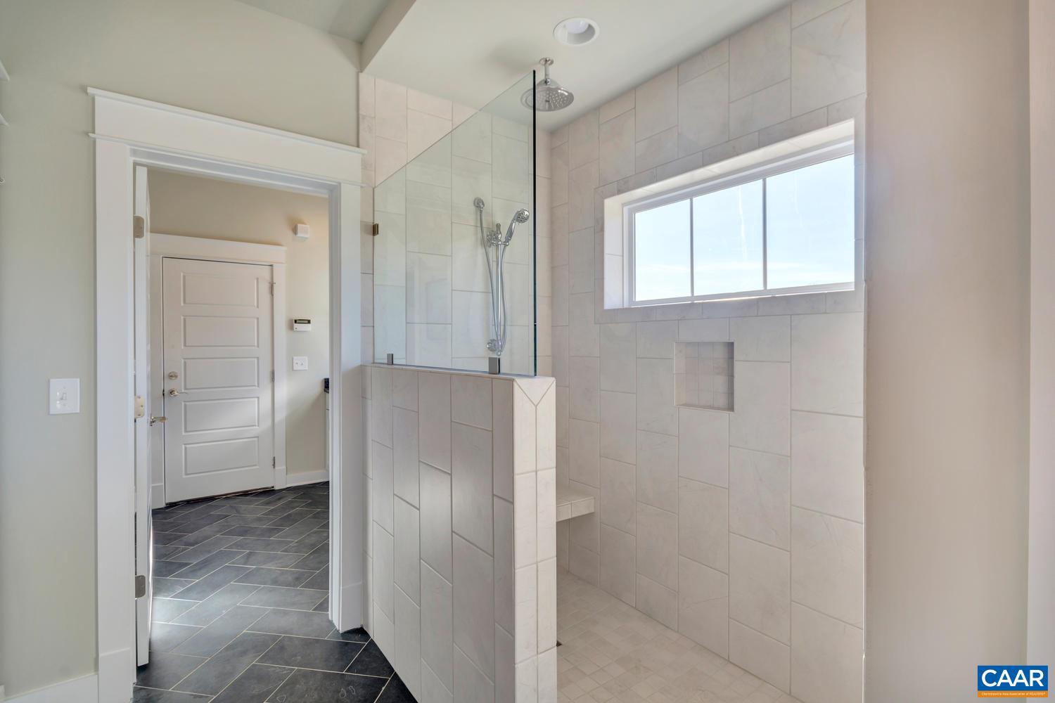 Real estate listing preview #25