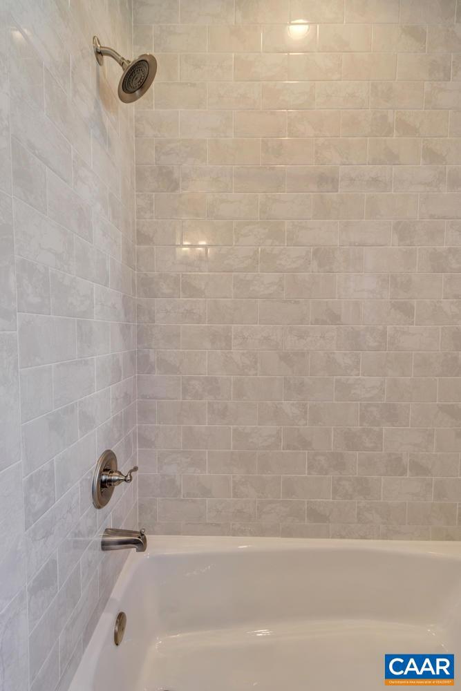 Real estate listing preview #42