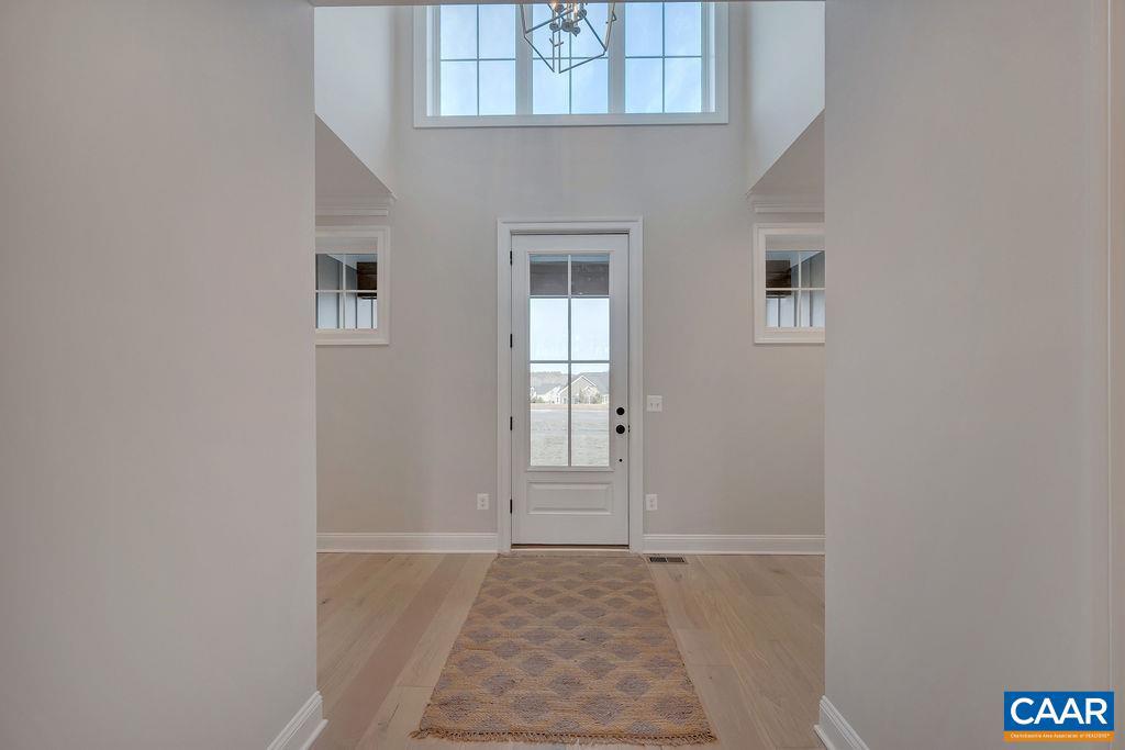 Real estate listing preview #13