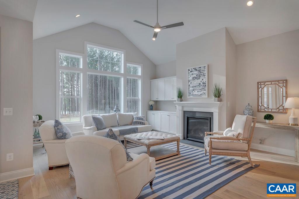 Real estate listing preview #9