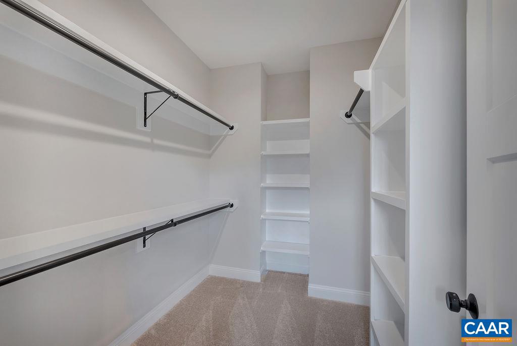 Real estate listing preview #16