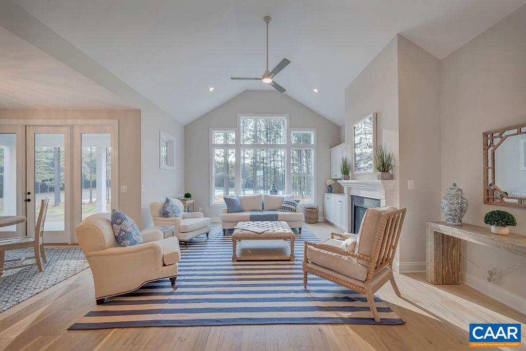 Real estate listing preview #8