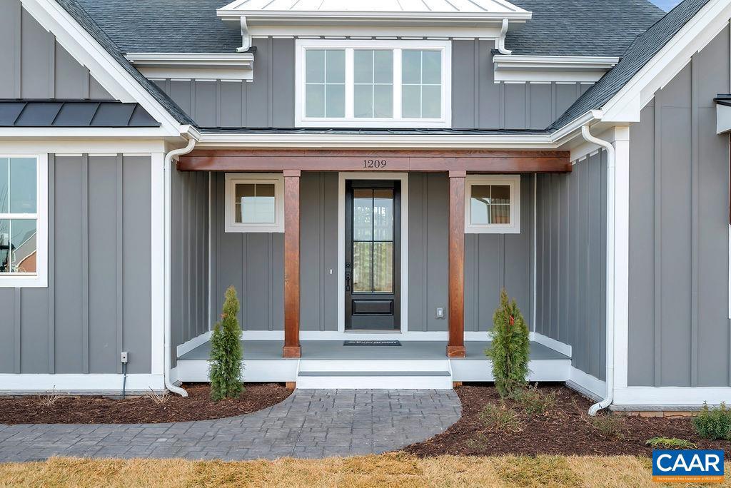 Real estate listing preview #24