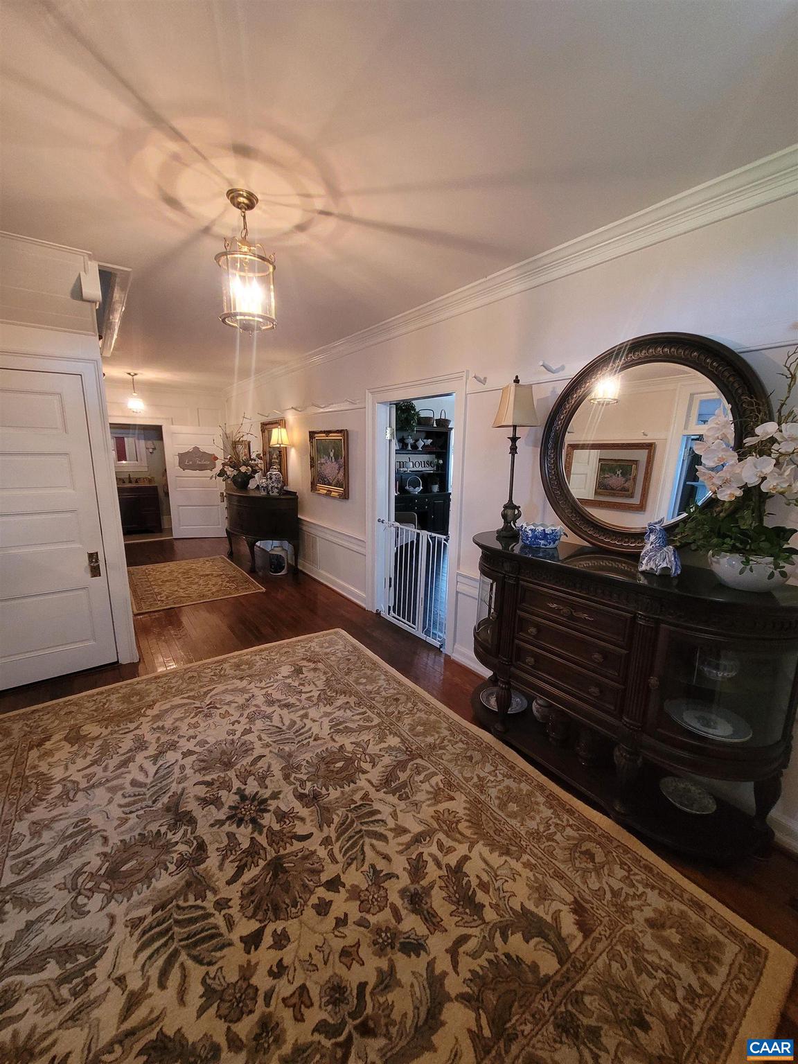 Real estate listing preview #18