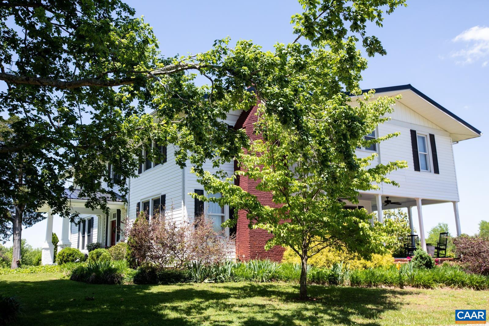 Real estate listing preview #4