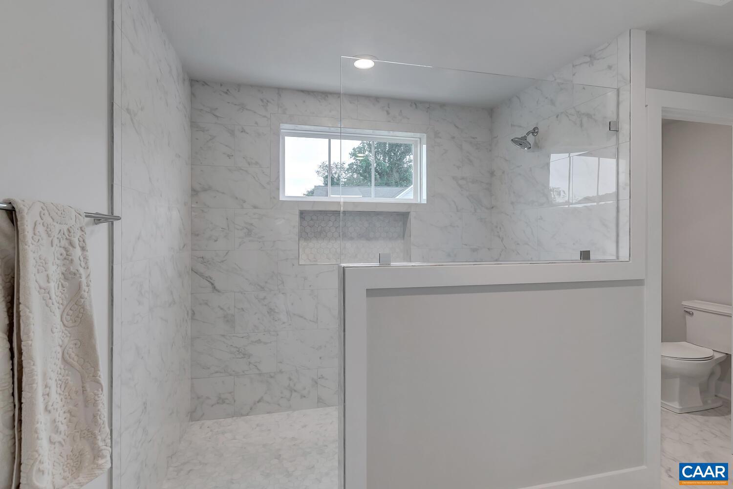 Real estate listing preview #26