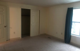 Real estate listing preview #24