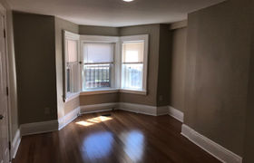 Real estate listing preview #2