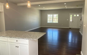 Real estate listing preview #10