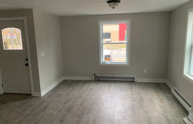 Real estate listing preview #3