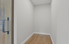 Real estate listing preview #12