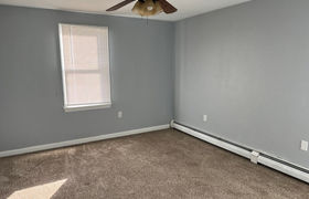 Real estate listing preview #8