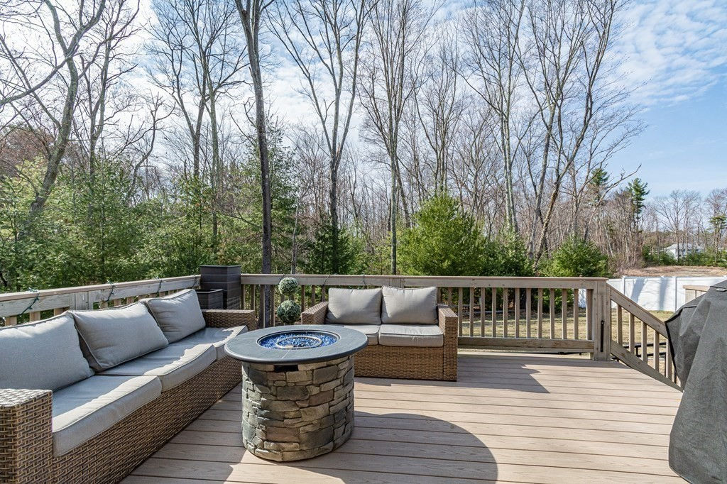 2 Hemlock Lane, Billerica, MA 01821 Burns & Egan Realty Group, LLC