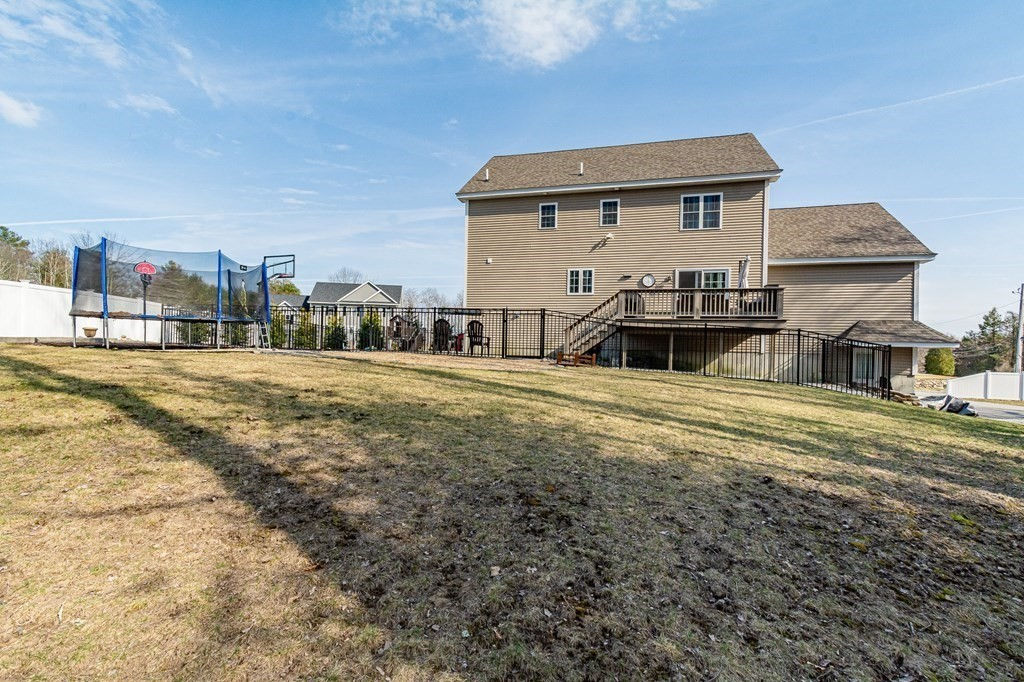 2 Hemlock Lane, Billerica, MA 01821 Burns & Egan Realty Group, LLC