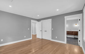 Real estate listing preview #16