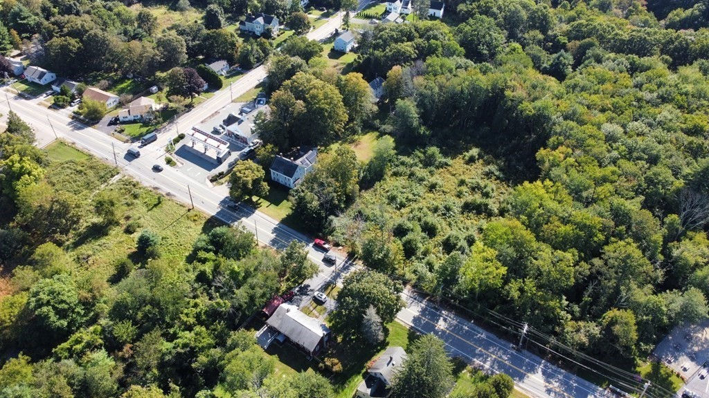 455 Hartford Ave, Bellingham, MA 02019 Afonso Real Estate