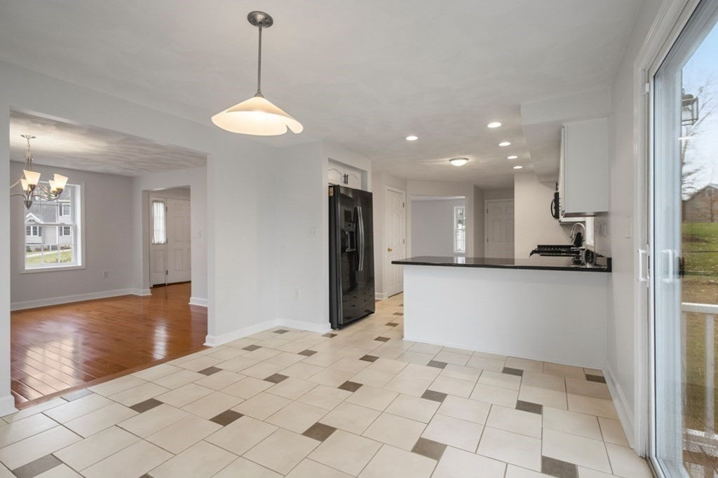 10 Twin Pines Ave., Billerica, MA 01862 Burns & Egan Realty Group, LLC