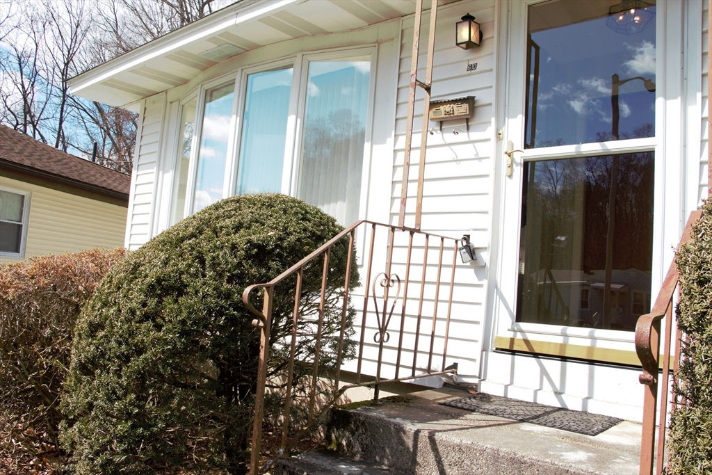 60 S Flagg St, Worcester, MA 01602 MADEIRA Real Estate