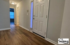 Real estate listing preview #4