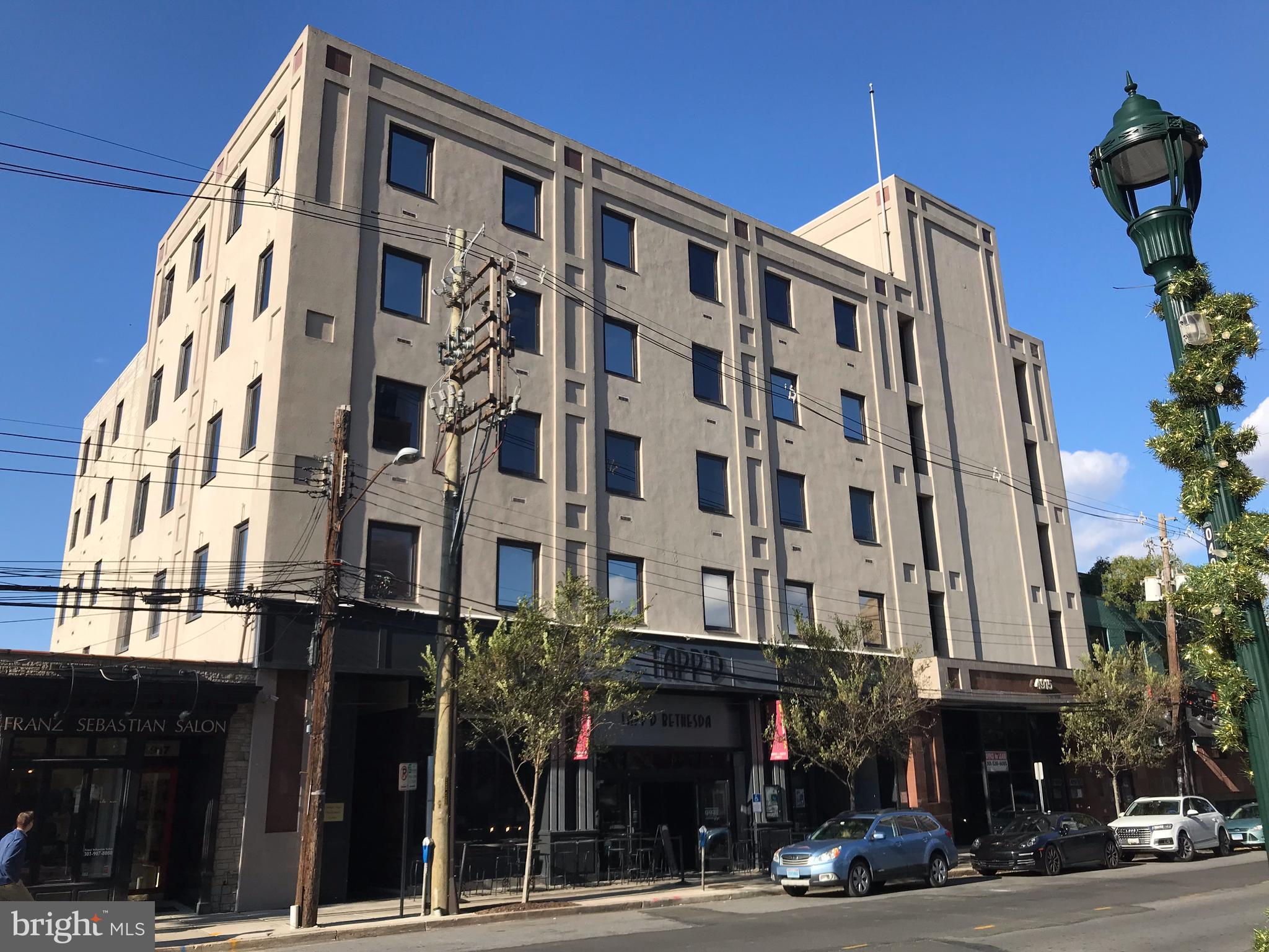 Real estate listing preview #1