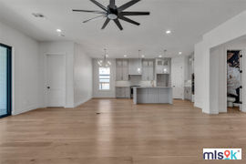 Real estate listing preview #7