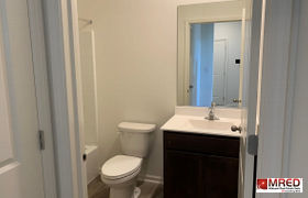 Real estate listing preview #2