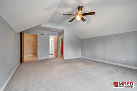 Real estate listing preview #32