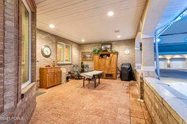Real estate listing preview #205