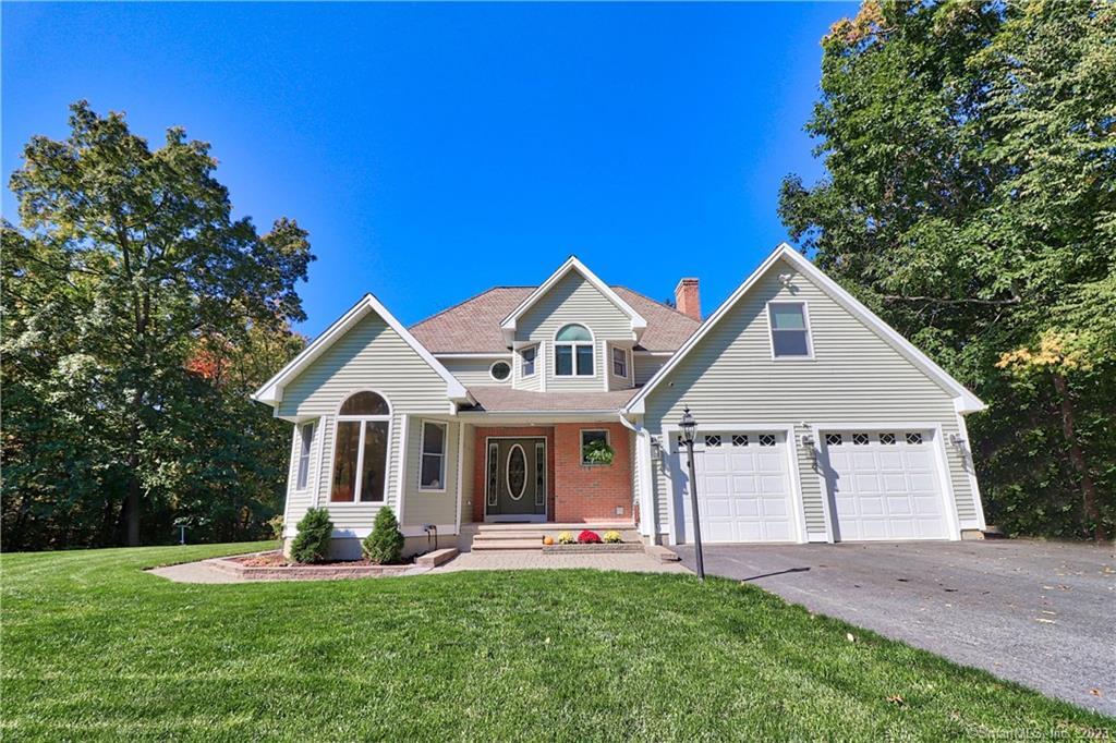 109 Beeney Road, New Hartford, CT 06057 Dawn Rousseau's Team