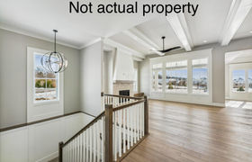 Real estate listing preview #6