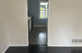 Real estate listing preview #4