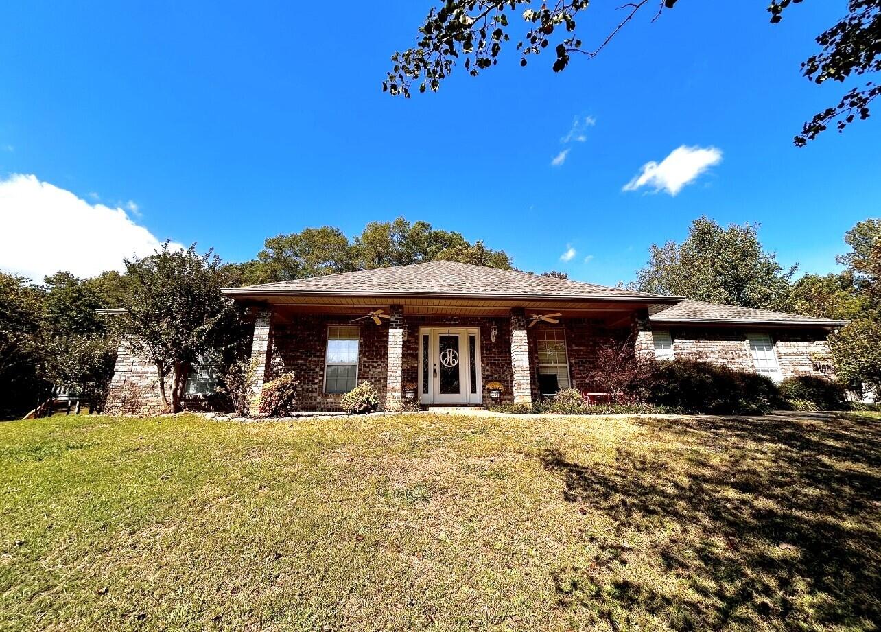 205 Downing Dr., Booneville, MS 38829 Compass Realty Group,LLC
