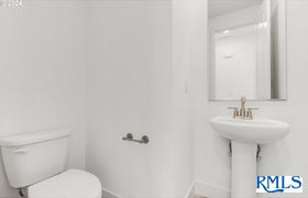 Real estate listing preview #11