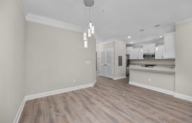 Real estate listing preview #12