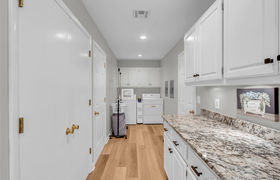 Real estate listing preview #12