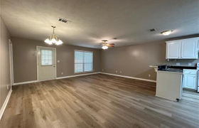 Real estate listing preview #14