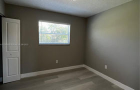 Real estate listing preview #14