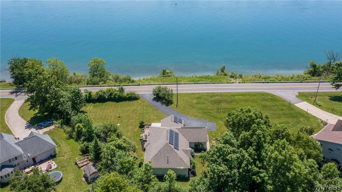 1732 East River Road, Grand Island, NY 14072 Geraldine Andolina