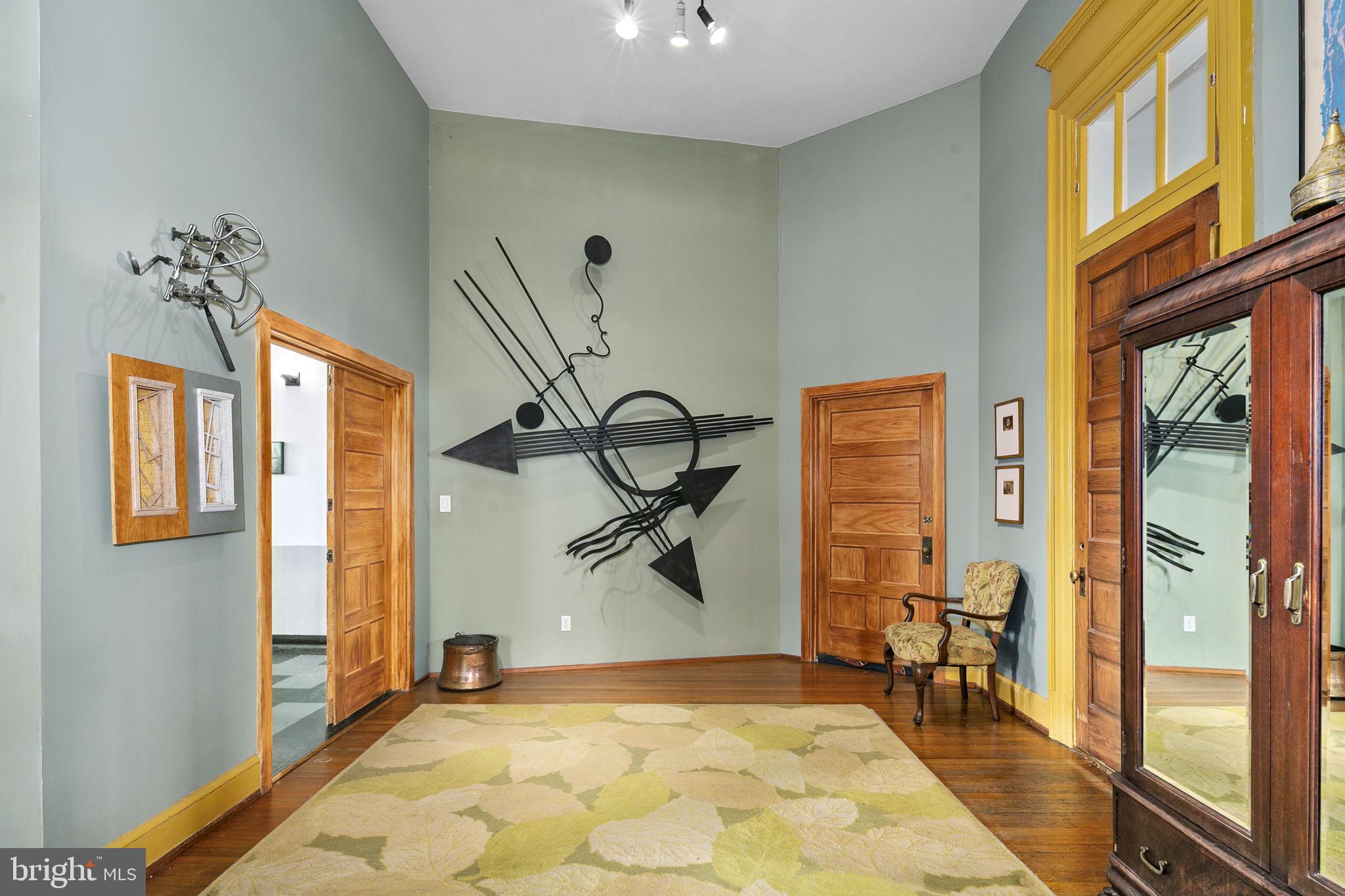 Real estate listing preview #6