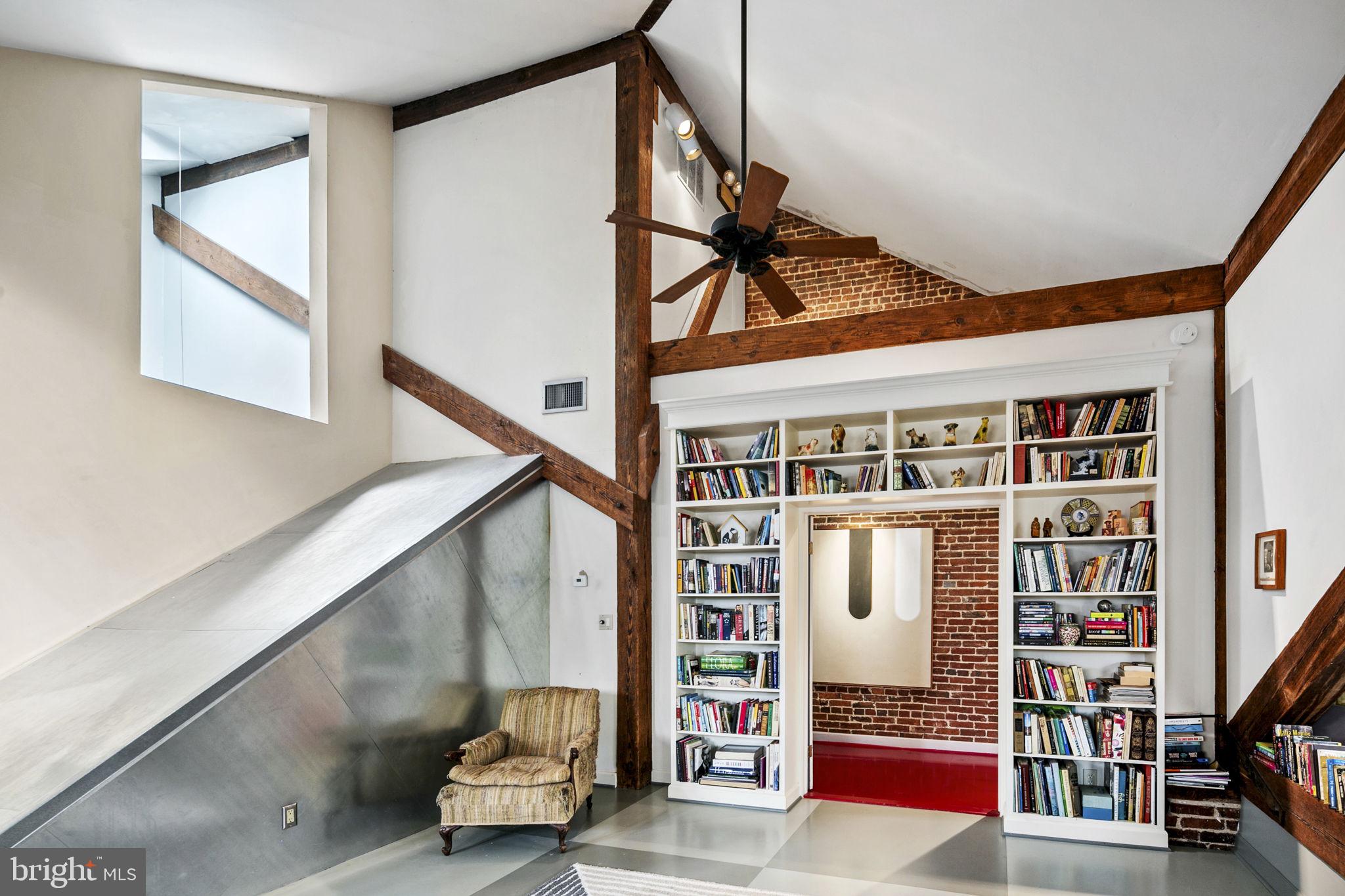 Real estate listing preview #32