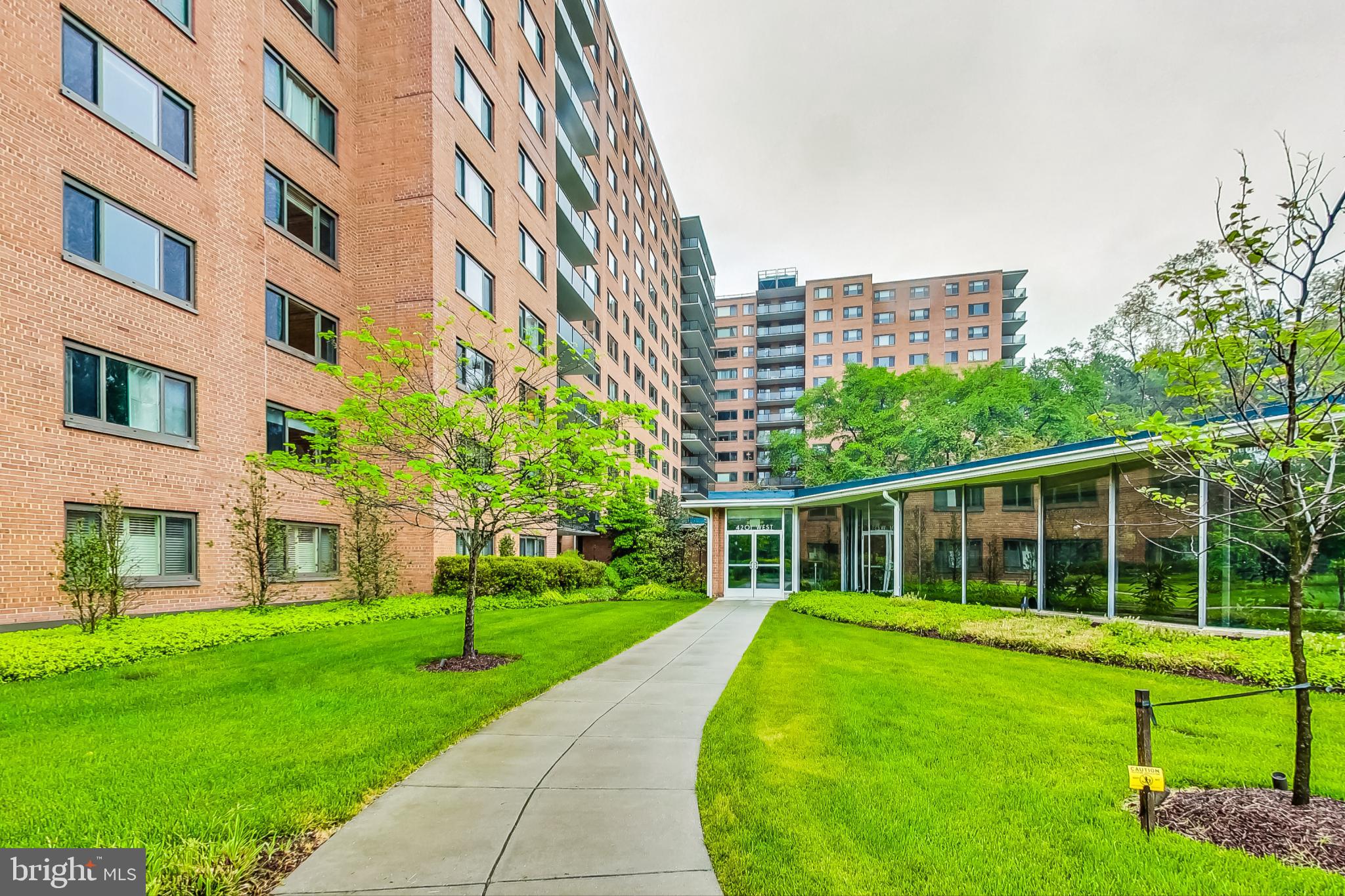 Real estate listing preview #1