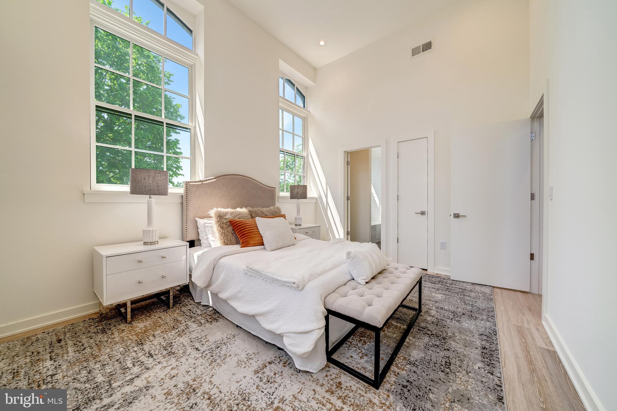 Real estate listing preview #19