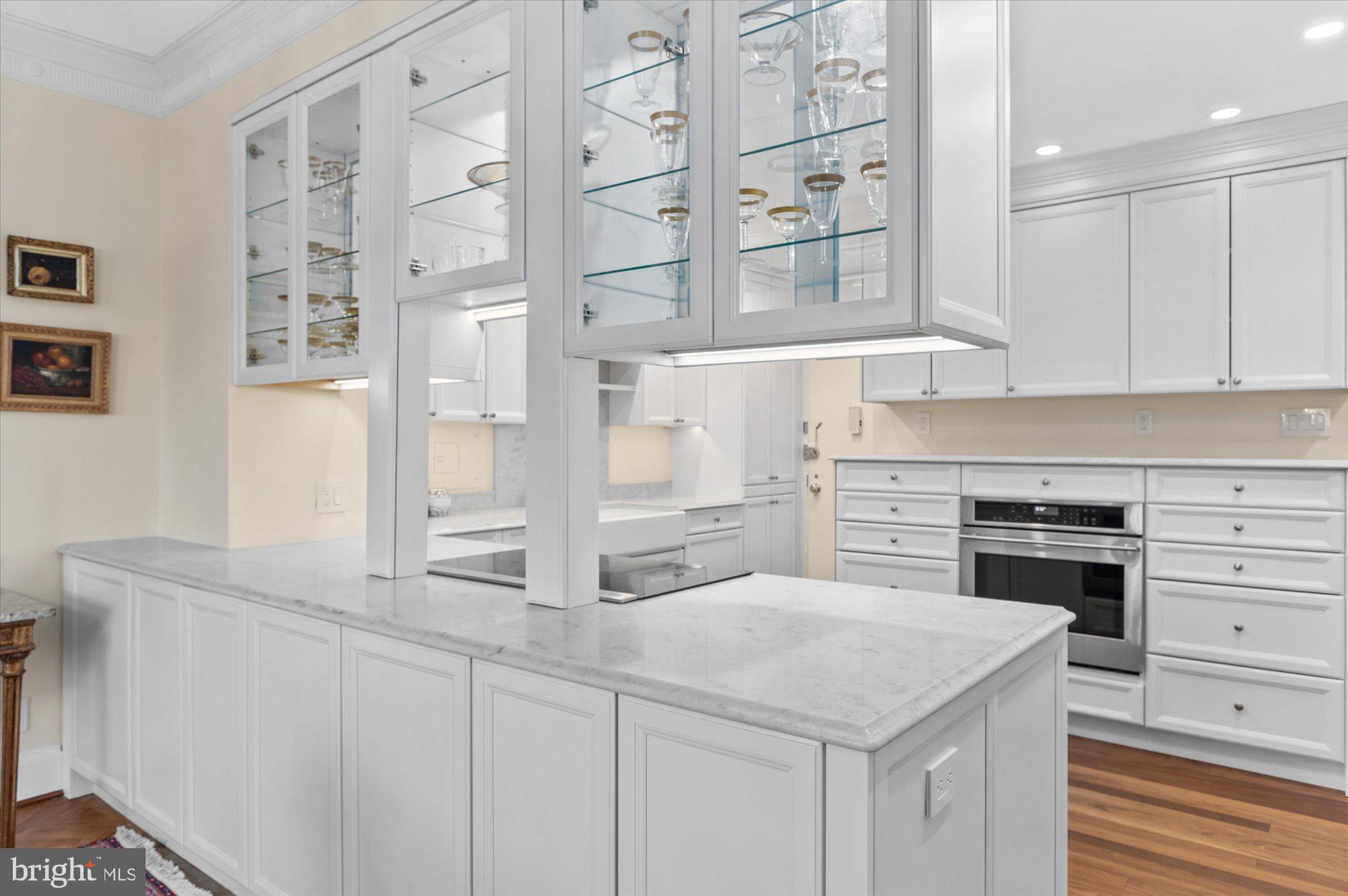 Real estate listing preview #11