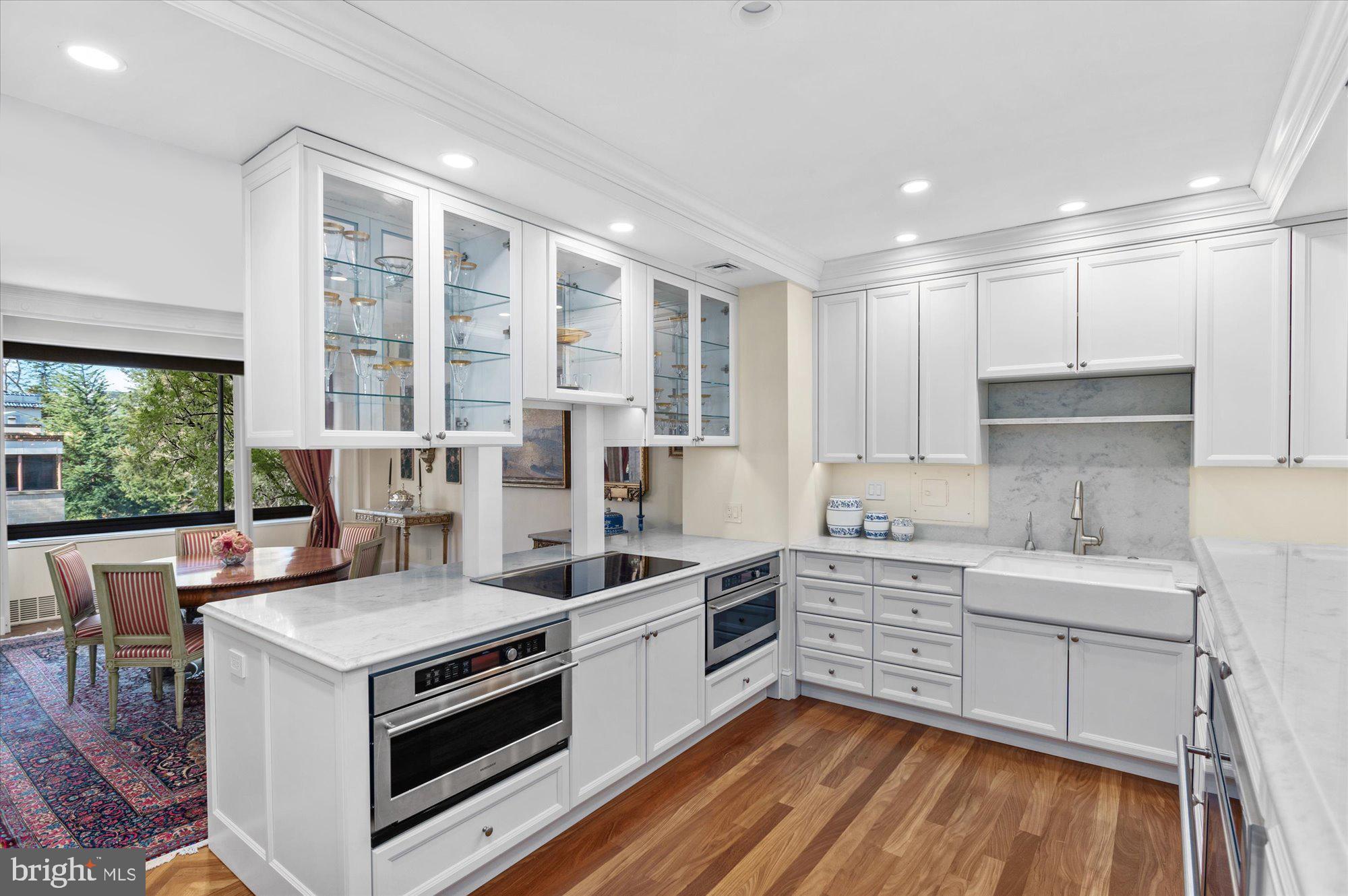 Real estate listing preview #13