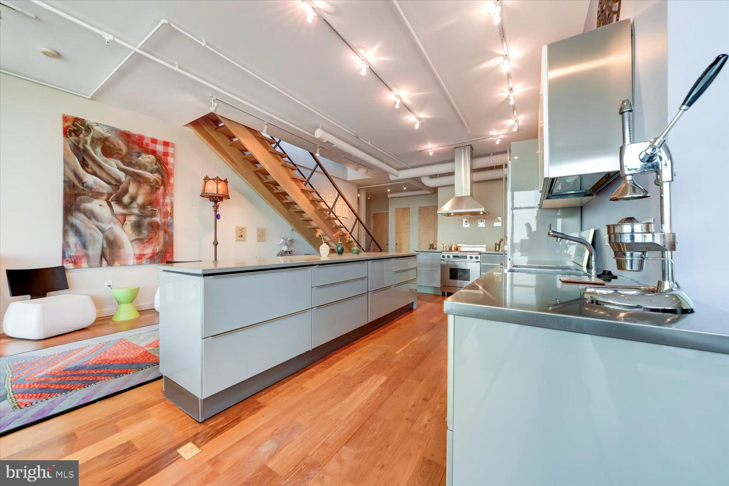 Real estate listing preview #5