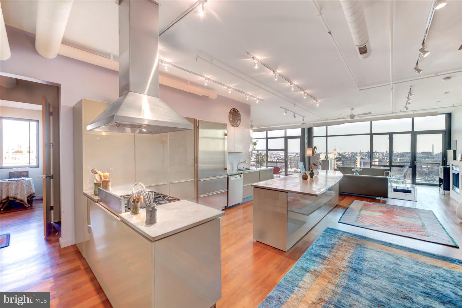 Real estate listing preview #4