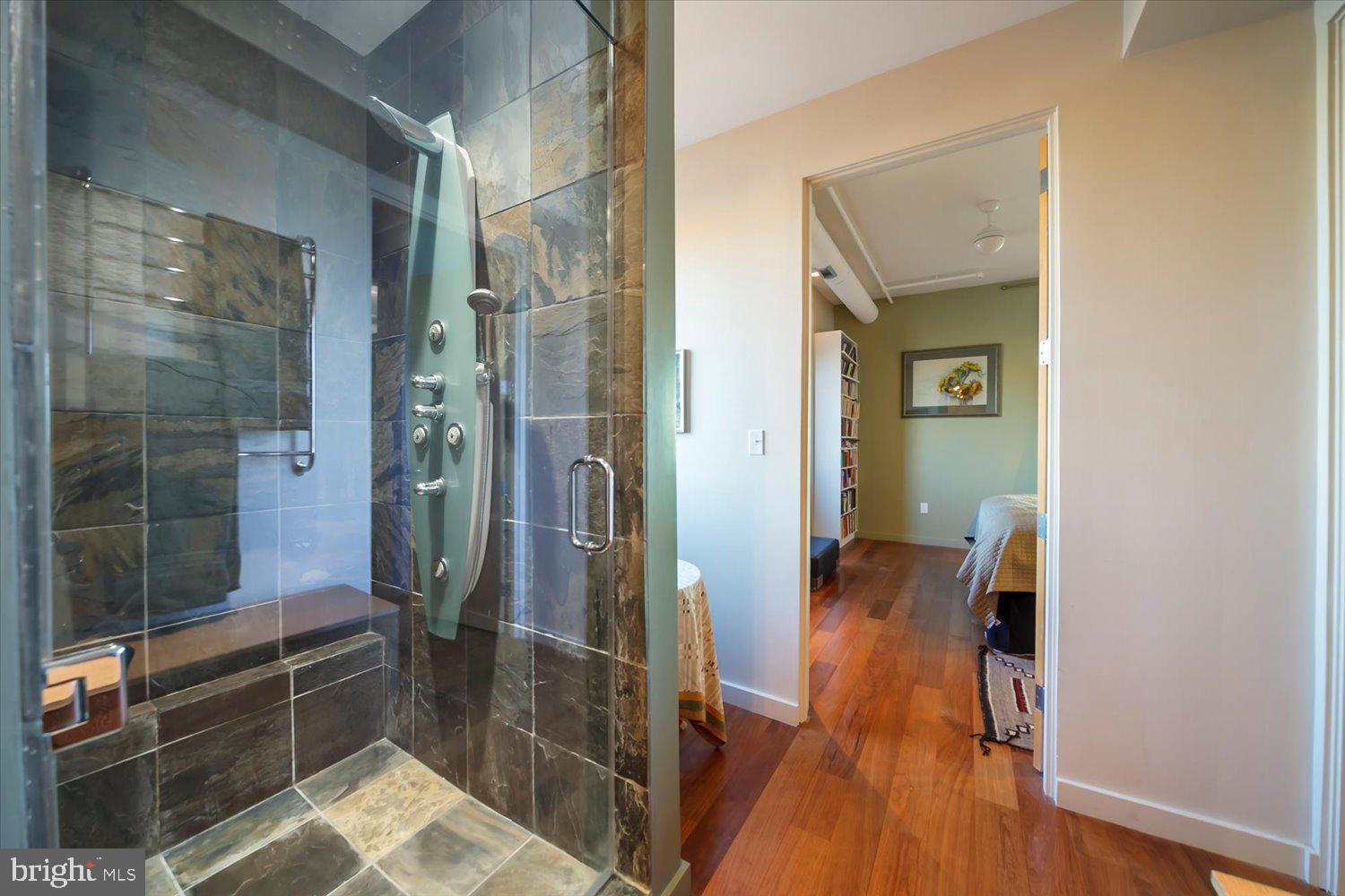 Real estate listing preview #28