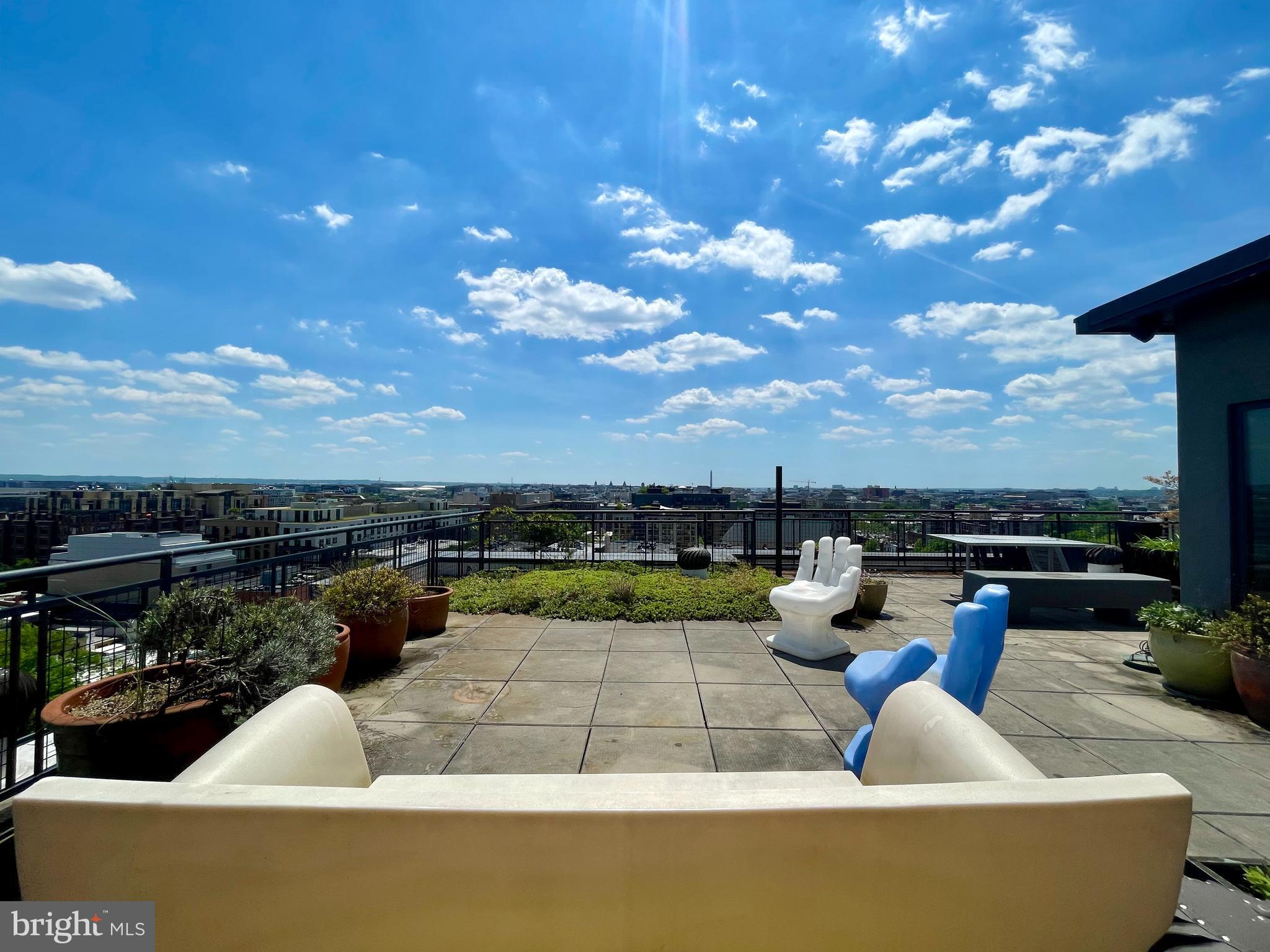 Real estate listing preview #16